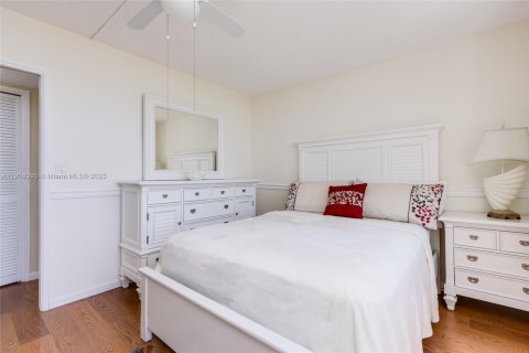 Снять в аренду кондоминиум в Помпано-Бич, Флорида 2 спальни, 102.19м2, № 1965012 - фото 21