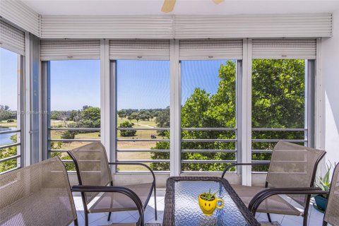 Снять в аренду кондоминиум в Помпано-Бич, Флорида 2 спальни, 102.19м2, № 1965012 - фото 26