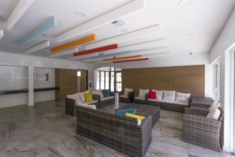 Снять в аренду кондоминиум в Помпано-Бич, Флорида 2 спальни, 102.19м2, № 1965012 - фото 30