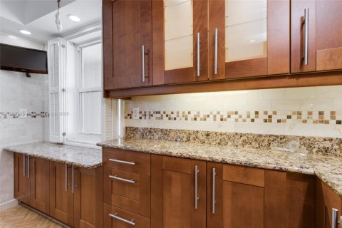 Снять в аренду кондоминиум в Помпано-Бич, Флорида 2 спальни, 102.19м2, № 1965012 - фото 6