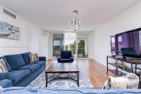 Снять в аренду кондоминиум в Помпано-Бич, Флорида 2 спальни, 102.19м2, № 1965012 - фото 12