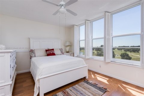 Снять в аренду кондоминиум в Помпано-Бич, Флорида 2 спальни, 102.19м2, № 1965012 - фото 20