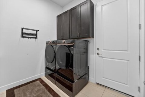 House in Westlake, Florida 4 bedrooms, 257.34 sq.m. № 2175601 - photo 26