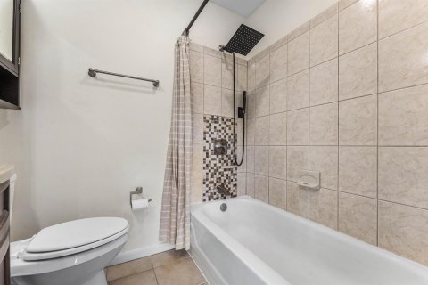 Touwnhouse à louer à Pompano Beach, Floride: 2 chambres, 94.57 m2 № 2288938 - photo 24
