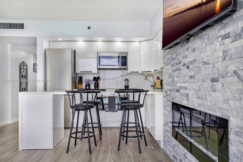 Copropriété à vendre à Sunny Isles Beach, Floride: 40.88 m2 № 2023001 - photo 15