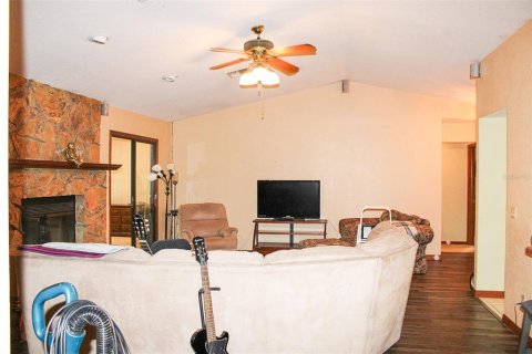 Casa en venta en Spring Hill, Florida, 3 dormitorios, 137.12 m2 № 1670942 - foto 13