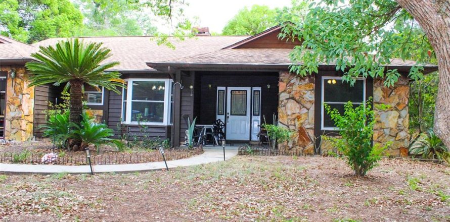 Casa en Spring Hill, Florida 3 dormitorios, 137.12 m2 № 1670942