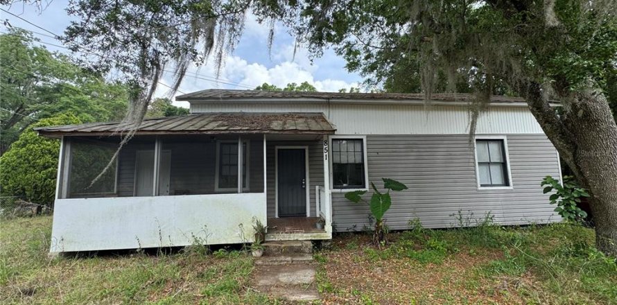House in Gainesville, Florida 2 bedrooms, 74.32 sq.m. № 1632425