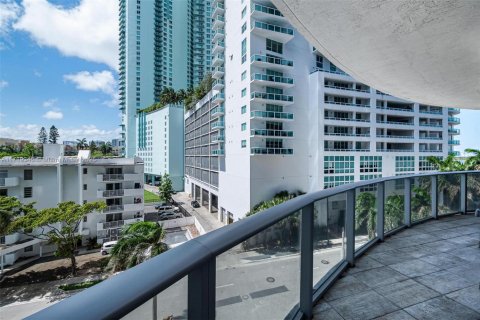 Купить кондоминиум в Майами, Флорида 2 спальни, 95.78м2, № 2022789 - фото 19