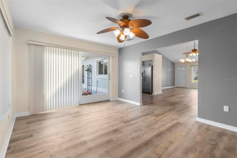 House in Summerfield, Florida 2 bedrooms, 135.92 sq.m. № 1725727 - photo 13