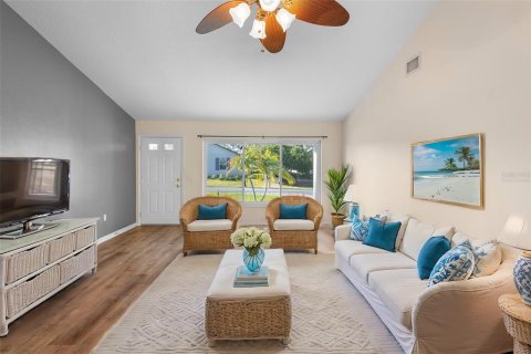 House in Summerfield, Florida 2 bedrooms, 135.92 sq.m. № 1725727 - photo 8