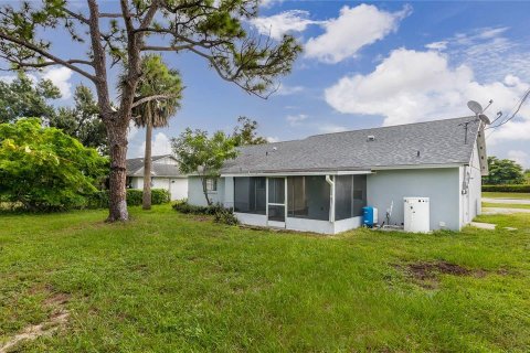 Casa en venta en Cape Coral, Florida, 3 dormitorios, 99.59 m2 № 1902153 - foto 16