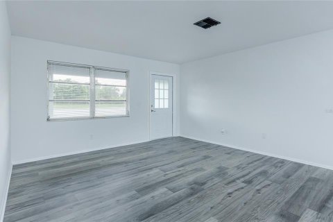 Casa en venta en Cape Coral, Florida, 3 dormitorios, 99.59 m2 № 1902153 - foto 6