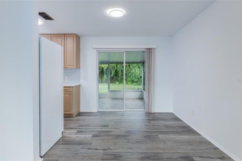 Casa en venta en Cape Coral, Florida, 3 dormitorios, 99.59 m2 № 1902153 - foto 7