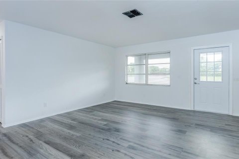 Casa en venta en Cape Coral, Florida, 3 dormitorios, 99.59 m2 № 1902153 - foto 5