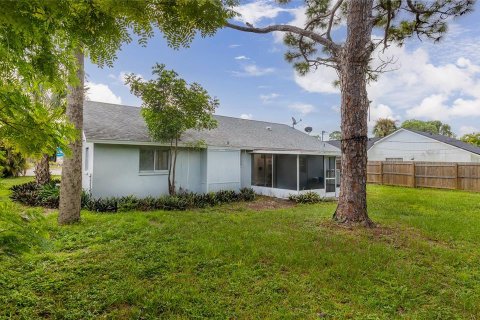 Casa en venta en Cape Coral, Florida, 3 dormitorios, 99.59 m2 № 1902153 - foto 17