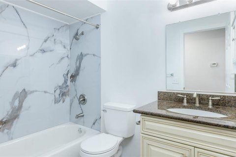 Casa en venta en Cape Coral, Florida, 3 dormitorios, 99.59 m2 № 1902153 - foto 15