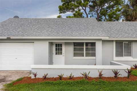 Casa en venta en Cape Coral, Florida, 3 dormitorios, 99.59 m2 № 1902153 - foto 3