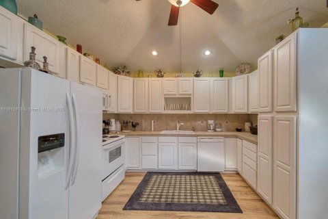 Casa en alquiler en Panama City, Florida, 4 dormitorios № 1971718 - foto 8