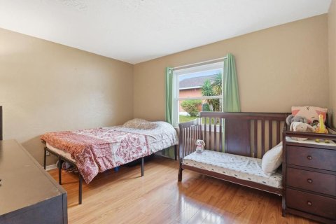 House in Ocala, Florida 3 bedrooms, 167.78 sq.m. № 2323114 - photo 9