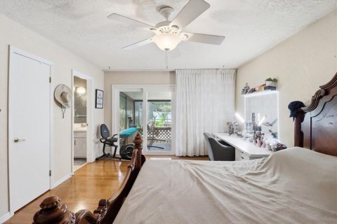House in Ocala, Florida 3 bedrooms, 167.78 sq.m. № 2323114 - photo 5
