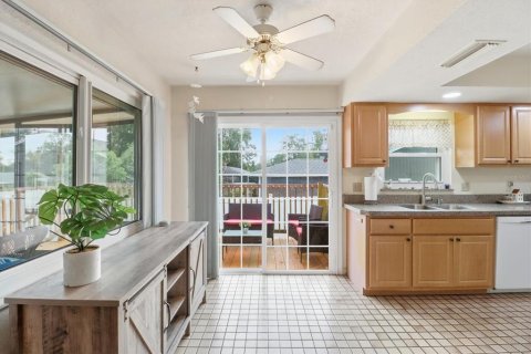 House in Ocala, Florida 3 bedrooms, 167.78 sq.m. № 2323114 - photo 30