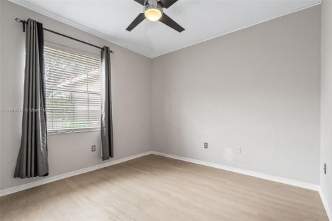 Купить таунхаус в Санрайз, Флорида 2 спальни, 126.81м2, № 1932971 - фото 10