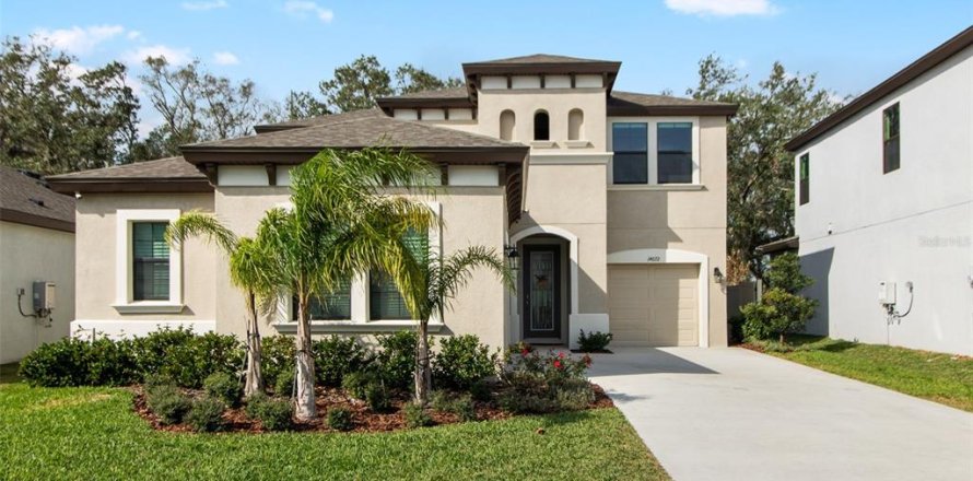 House in Fish Hawk, Florida 4 bedrooms, 302.86 sq.m. № 1810625