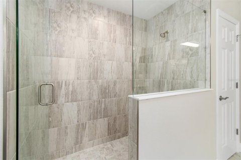 House in Fish Hawk, Florida 4 bedrooms, 302.86 sq.m. № 1810625 - photo 21