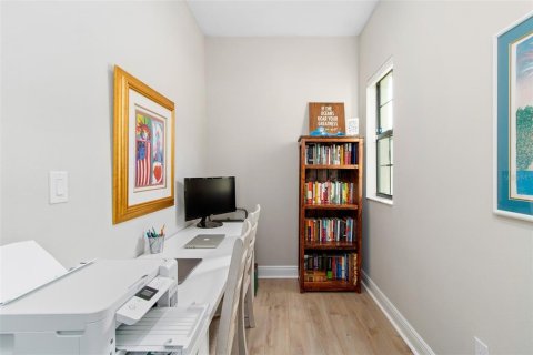 Casa en venta en Fish Hawk, Florida, 4 dormitorios, 302.86 m2 № 1810625 - foto 13