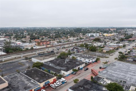 Купить коммерческую недвижимость в Хайалиа, Флорида № 2035437 - фото 11
