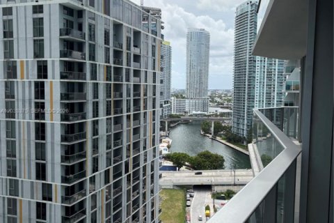Copropriété à louer à Miami, Floride: 1 chambre, 80.08 m2 № 2154549 - photo 5