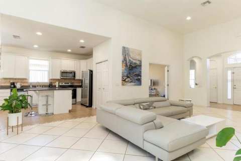 Casa en venta en Kissimmee, Florida, 3 dormitorios, 189.43 m2 № 2139151 - foto 5