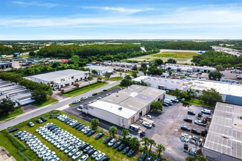 Commercial property in Orlando, Florida 546.73 sq.m. № 2203547 - photo 30