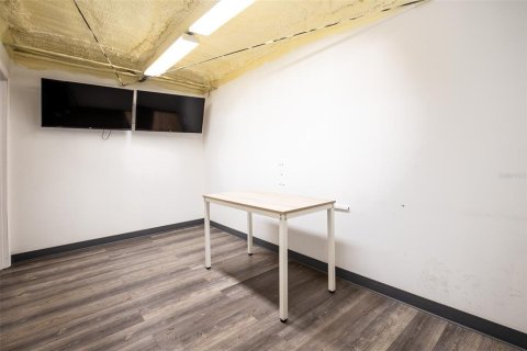 Commercial property in Orlando, Florida 546.73 sq.m. № 2203547 - photo 13