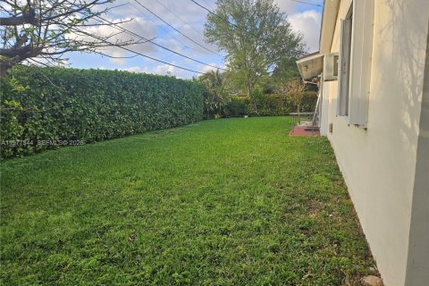 Villa ou maison à vendre à Cutler Bay, Floride: 5 chambres, 190.17 m2 № 2041662 - photo 8