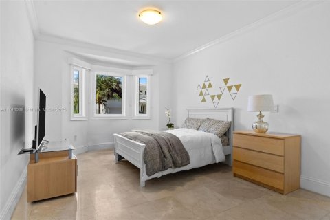 Купить виллу или дом в Ки-Бискейн, Флорида 1 комната, 372.26м2, № 1940308 - фото 15