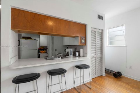 Copropriété à vendre à Miami Beach, Floride: 1 chambre, 54.81 m2 № 1857561 - photo 3
