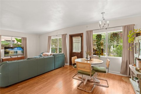 Casa en venta en Orlando, Florida, 3 dormitorios, 119.29 m2 № 1919590 - foto 7