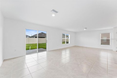Villa ou maison à louer à Zephyrhills, Floride: 4 chambres, 214.14 m2 № 2404884 - photo 20