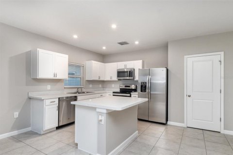 Casa en venta en Winter Haven, Florida, 3 dormitorios, 121.89 m2 № 1902054 - foto 2