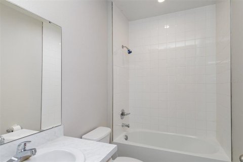 Casa en venta en Winter Haven, Florida, 3 dormitorios, 121.89 m2 № 1902054 - foto 9