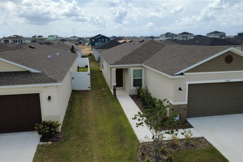 Villa ou maison à Haines City, Floride 3 chambres, 153.85 m2 № 2157095