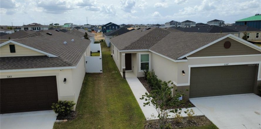 Villa ou maison à Haines City, Floride 3 chambres, 153.85 m2 № 2157095