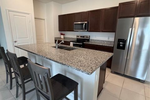 Villa ou maison à louer à Haines City, Floride: 3 chambres, 153.85 m2 № 2157095 - photo 3