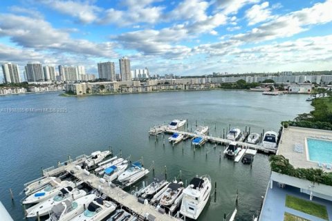 Copropriété à louer à Aventura, Floride: 1 chambre, 93.37 m2 № 1966221 - photo 2