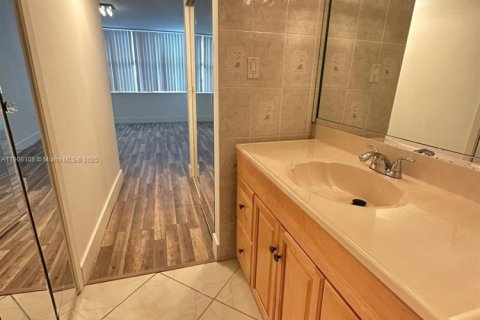 Copropriété à louer à Aventura, Floride: 1 chambre, 93.37 m2 № 1966221 - photo 12