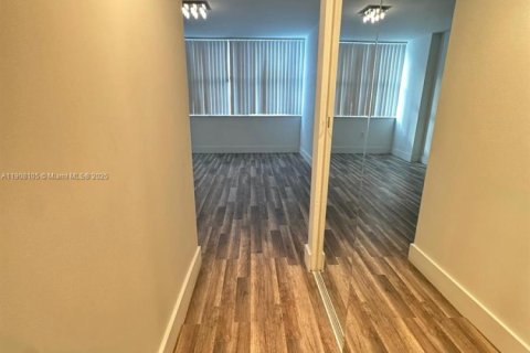 Copropriété à louer à Aventura, Floride: 1 chambre, 93.37 m2 № 1966221 - photo 11