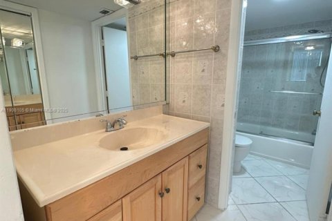 Copropriété à louer à Aventura, Floride: 1 chambre, 93.37 m2 № 1966221 - photo 18