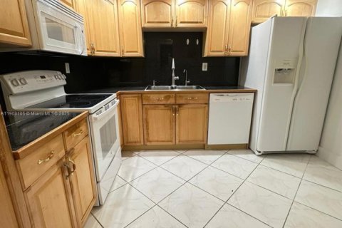 Copropriété à louer à Aventura, Floride: 1 chambre, 93.37 m2 № 1966221 - photo 3